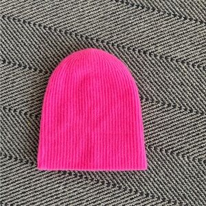 White + Warren cashmere plush beanie hat